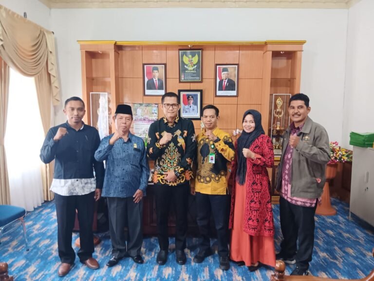 Wakil Rektor 3 IAIMA Jambi dan Tim PMB Diskusikan Kerja Sama dengan Dinas Pendidikan Muaro Jambi