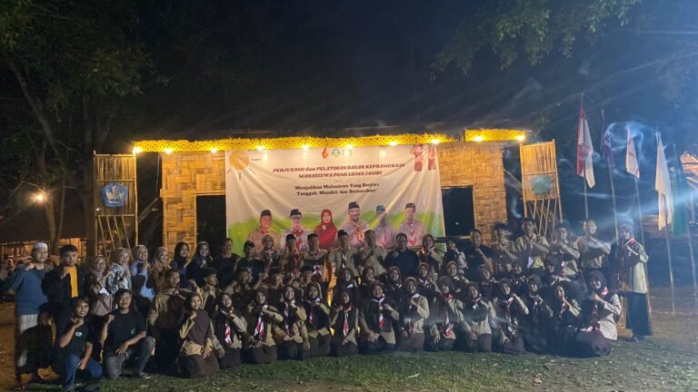 PERJUSAMI di Lubuk Penyengat: Kolaborasi  Mahasiswa PGMI dan Dosen  Cetak Pendidik Berkarakter